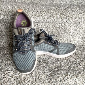 Vionic Women's Alma Active Sneaker Grey Blue Sz 8.5